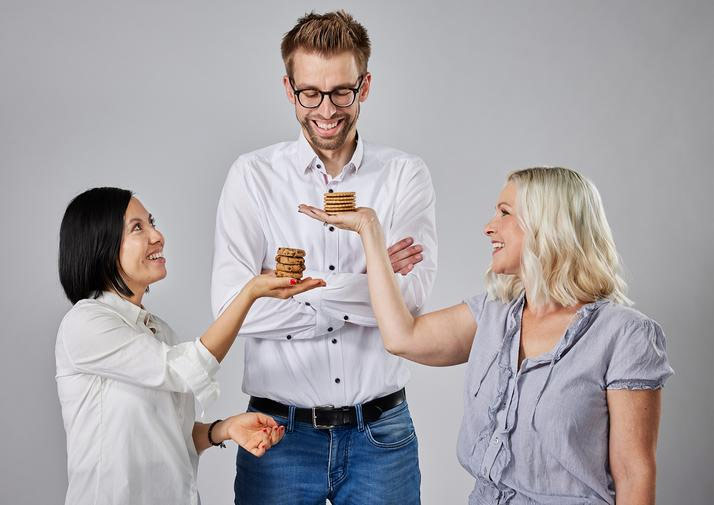 image_zwei_frauen_ein_mann.jpg image_zwei_frauen_ein_mann.jpg