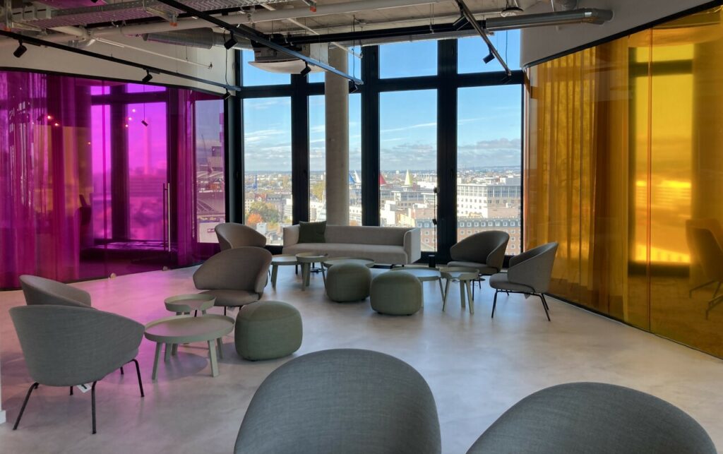 large-59a4e897-9ce4-4426-b016-b6d7b0d2b1f9